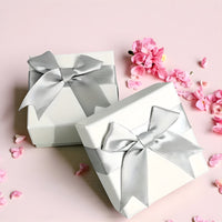 Smyckesask Med Sidenband